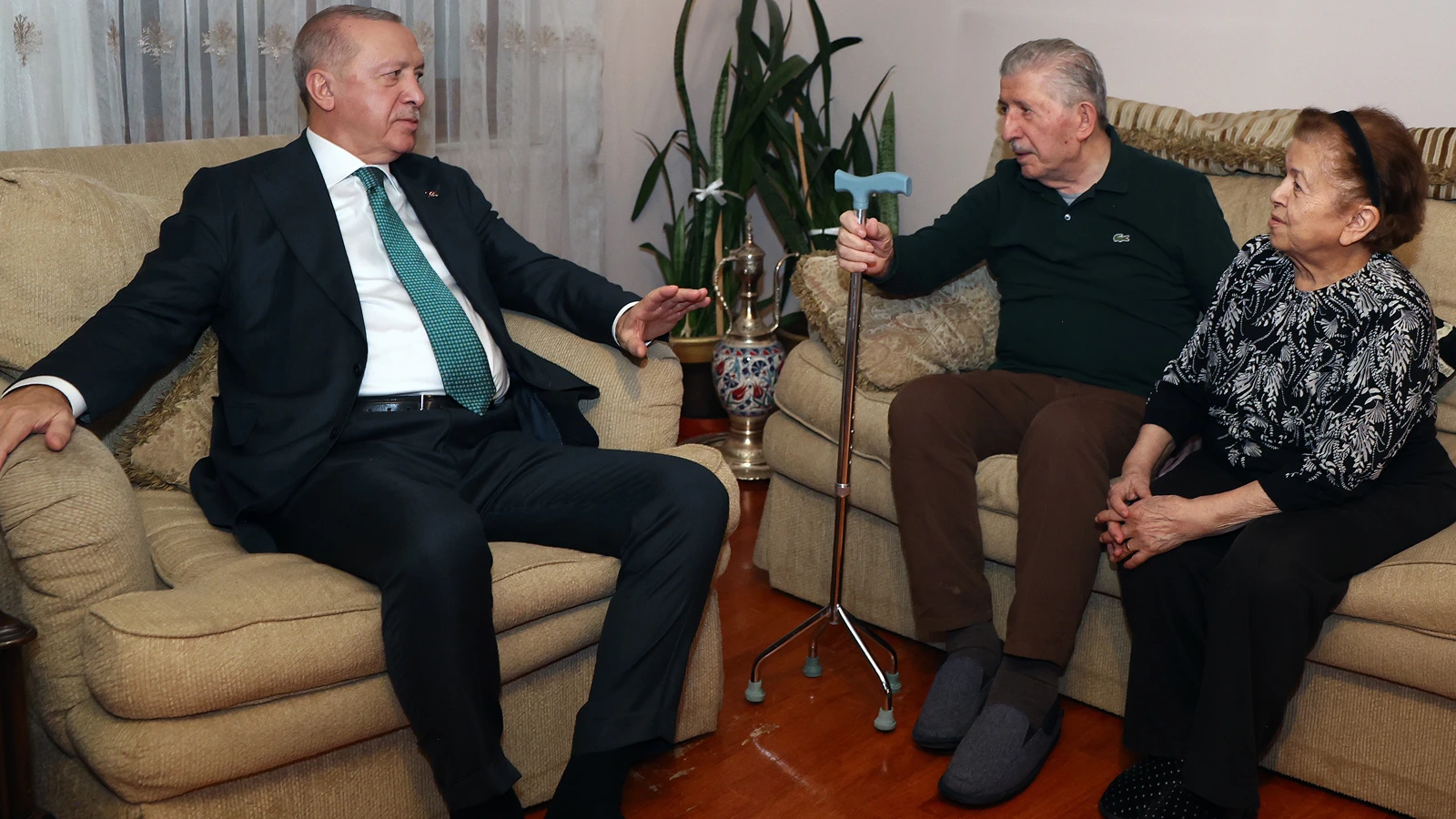 Erdoğan'dan eski TBMM Başkanı Köksal Toptan'a ziyaret