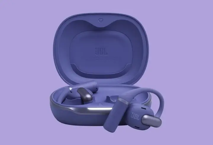 JBL, gelişmiş özelliklerle donatılmış kulaklıklarını tanıttı