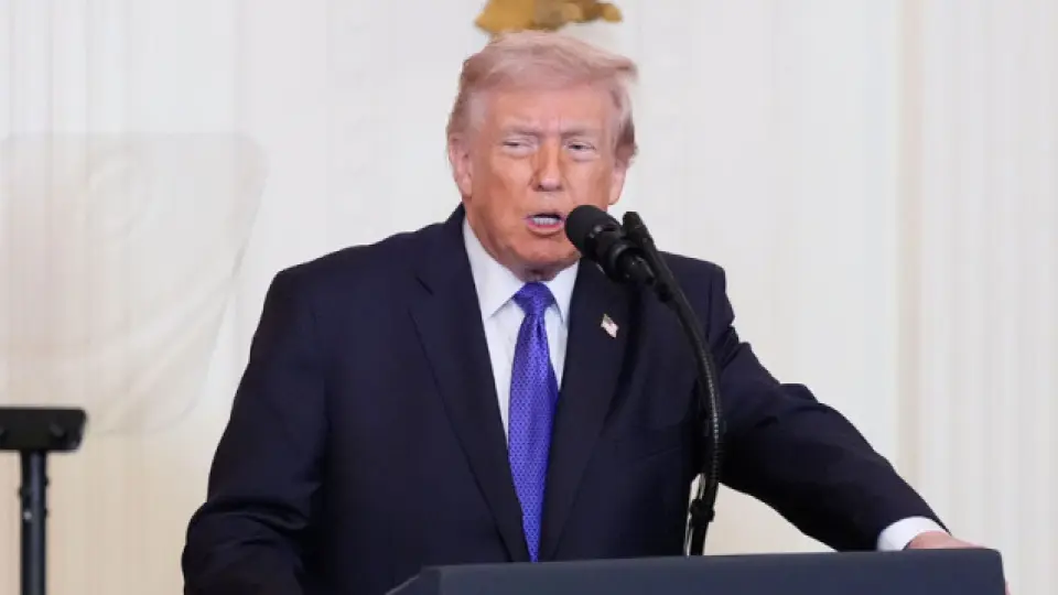 Trump: İran'da yeni rejim ile ciddi görüşmeler yürütüyoruz