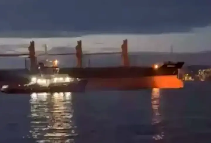 İstanbul Boğazı gemi arızası nedeniyle çift yönlü trafiğe kapatıldı