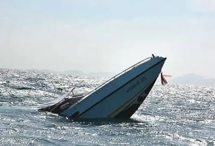 Nijerya'da yolcu taşıyan tekne alabora: 40 kişi kayıp