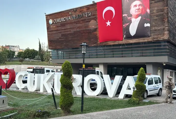 Son Dakika! Çukurova Belediyesi’ne Operasyon