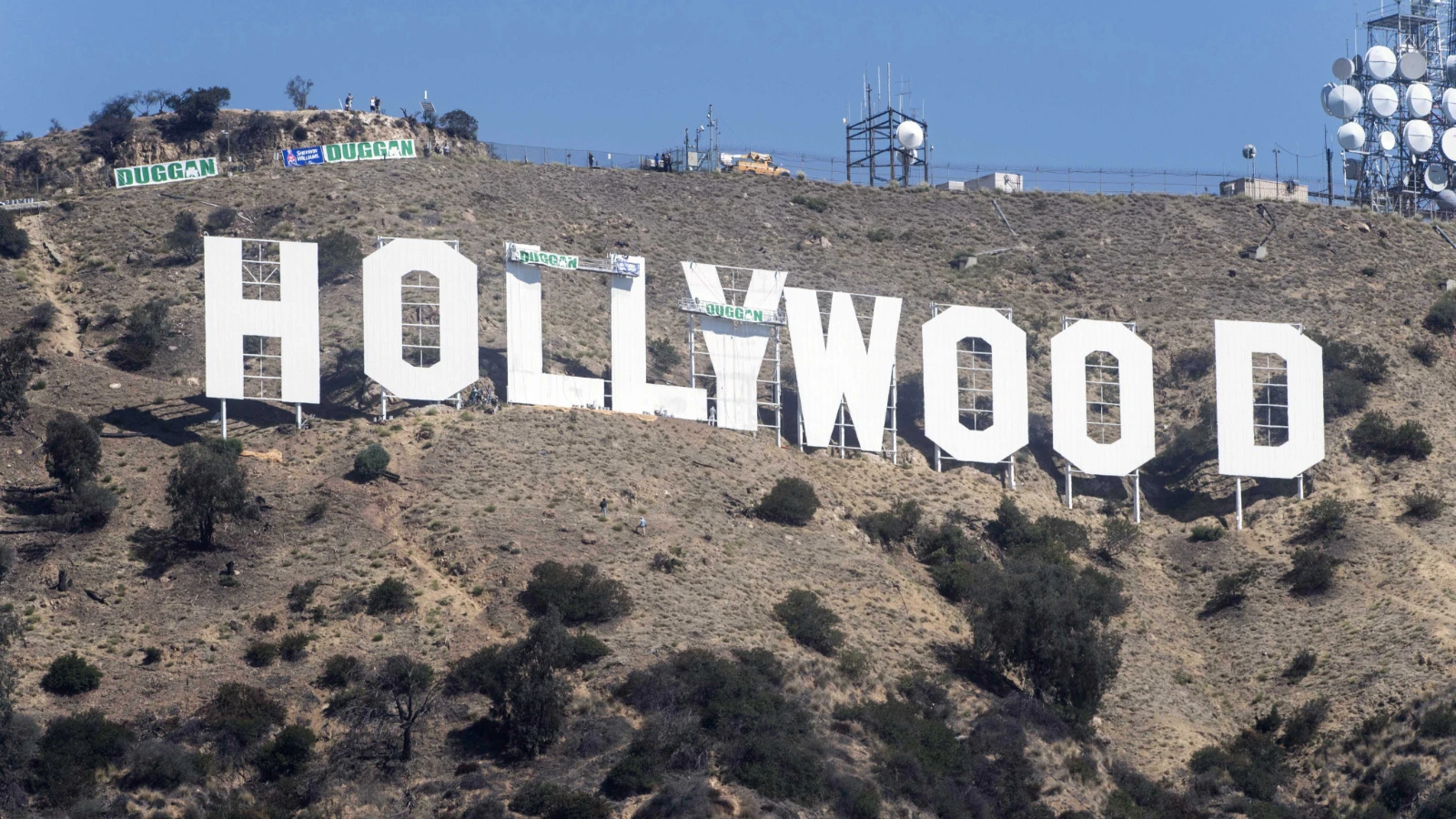 1000 Hollywood yıldızı Warner Bros'un Paramount'a satılmasına karşı çıktı