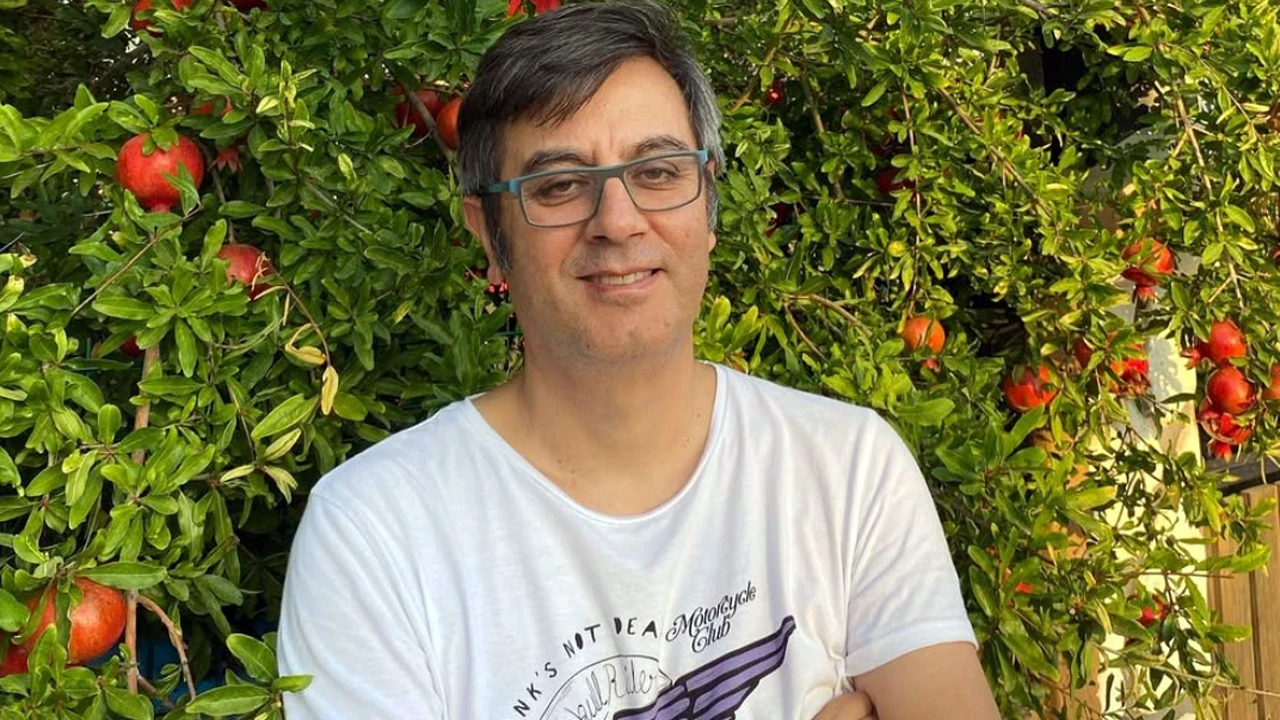 Yazar Ahmet Büke'den Konak Belediyesi'ne çağrı: Kıdem tazminatımı ödeyin