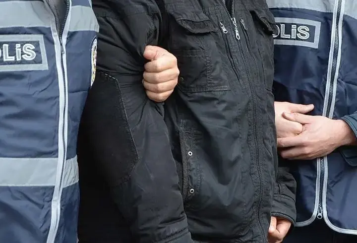Eşme Belediye Başkanı 'irtikap' soruşturmasında gözaltına alındı