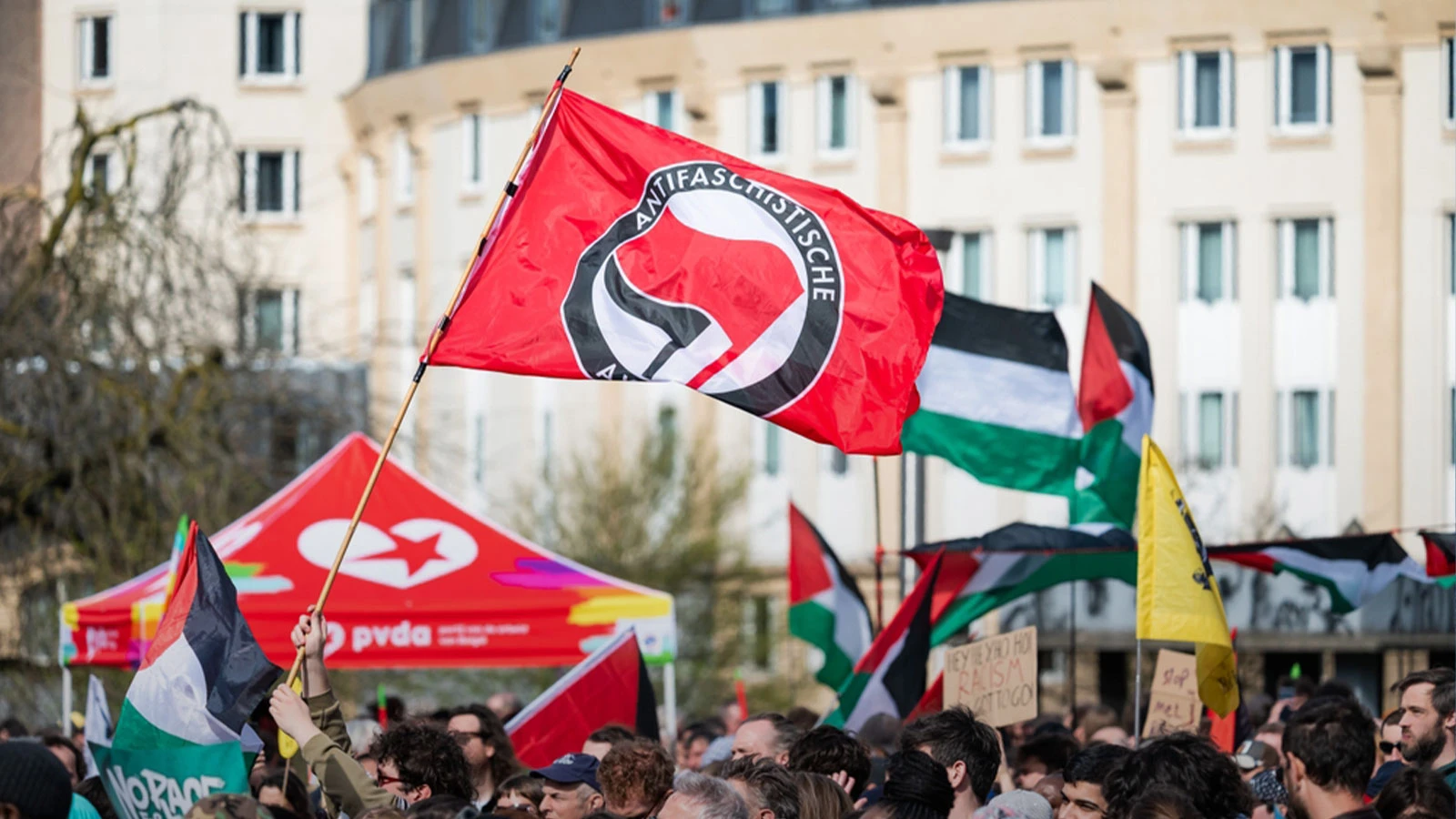 Terör örgütü ilan edecek, Trump öfkesini Antifa'ya çevirdi