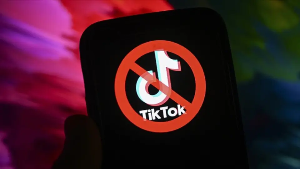 Fransa Eğitim Bakanı'ndan TikTok'a suç duyurusu