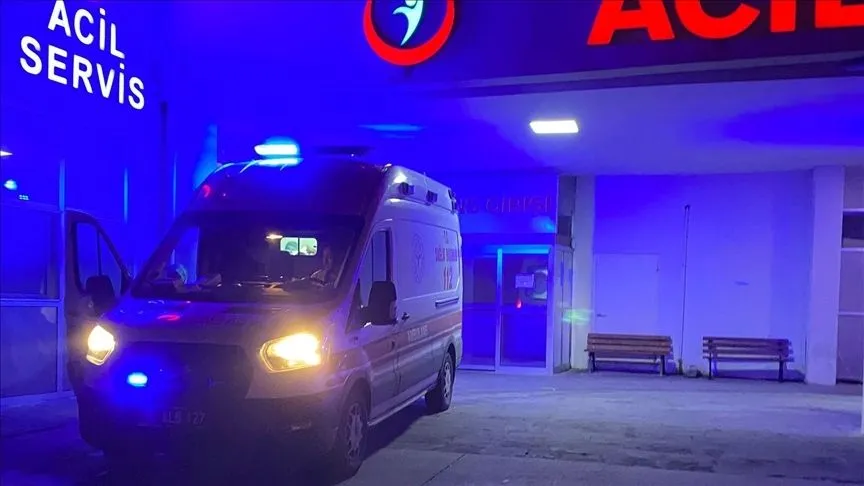Bursa'da 23 öğrenci mide bulantısı ve karın ağrısı şikayetiyle hastaneye kaldırıldı