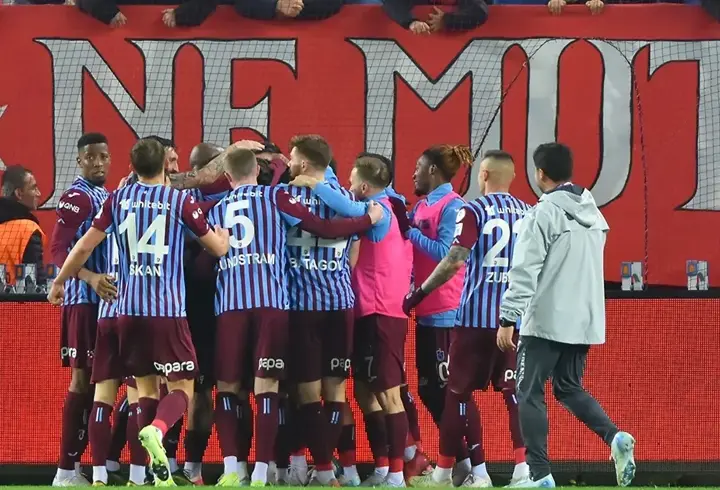 Trabzonspor 2-0 Göztepe Maç Özeti | Galatasaray'ın finaldeki rakibi Trabzonspor