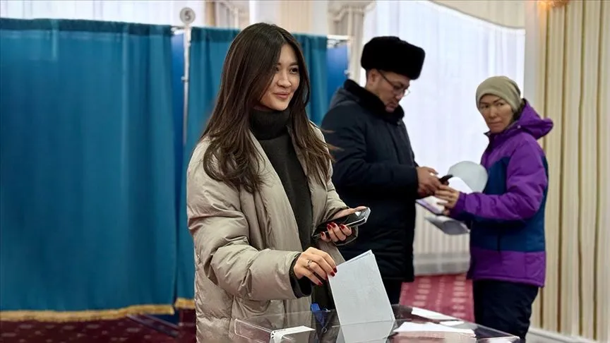 Kazakistan’da halk yeni anayasaya "evet" dedi