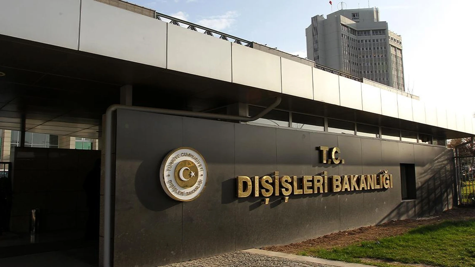 Türkiye'den Ege'deki silahlanmaya sert tepki: Talihsiz ve zamansız buluyoruz