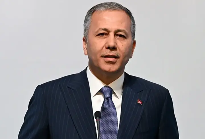Bakan Yerlikaya duyurdu: İBB soruşturmasıyla ilgili eylemlerde 323 gözaltı