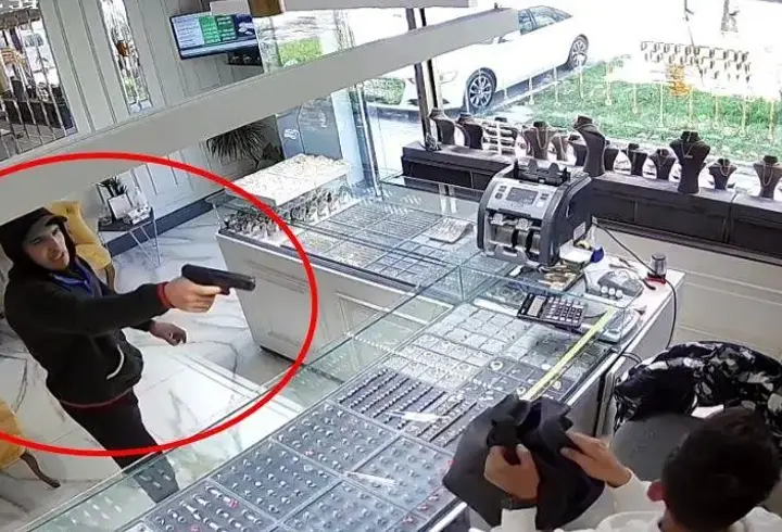 Kuyumcu, silahlı soygun girişimini ‘şaka’ sandı; şüpheli ateş edip kaçtı