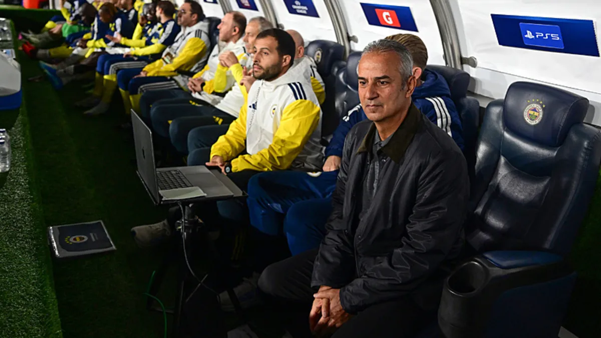 Fenerbahçe'de Kritik Toplantı! Aziz Yıldırım Ve Cihan Kamer…