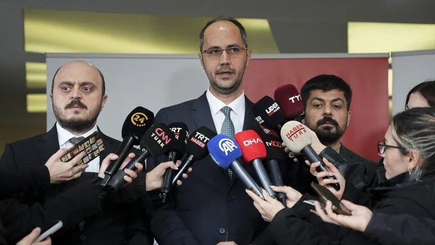 Selden Etkilenen Ayazağa'da Kentsel Dönüşüm Ofisi Hizmete Açıldı