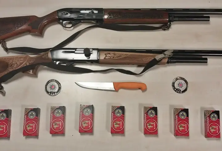 Polis; tüfek, uyuşturucu, tarihi eser ele geçirdi