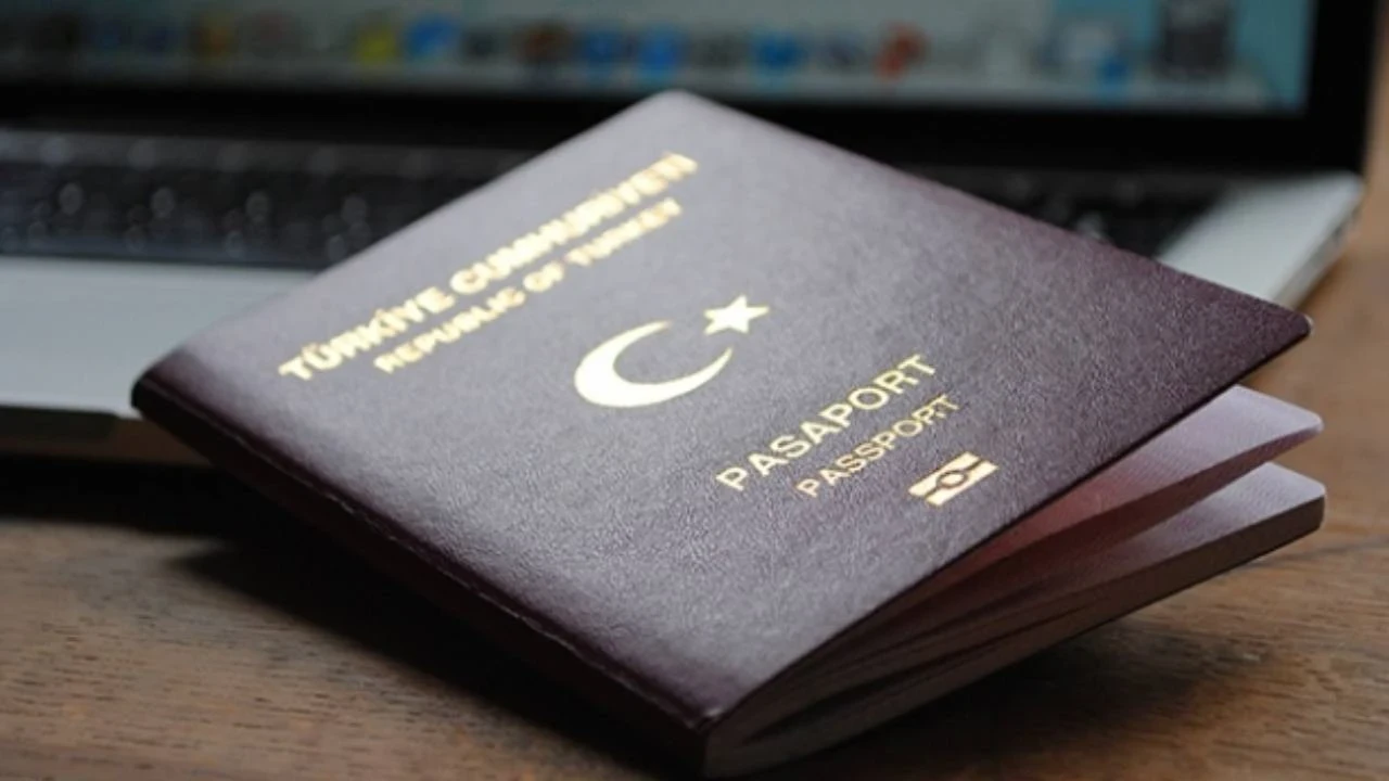 Karadağ’dan Türk vatandaşlarına yeni vize hamlesi