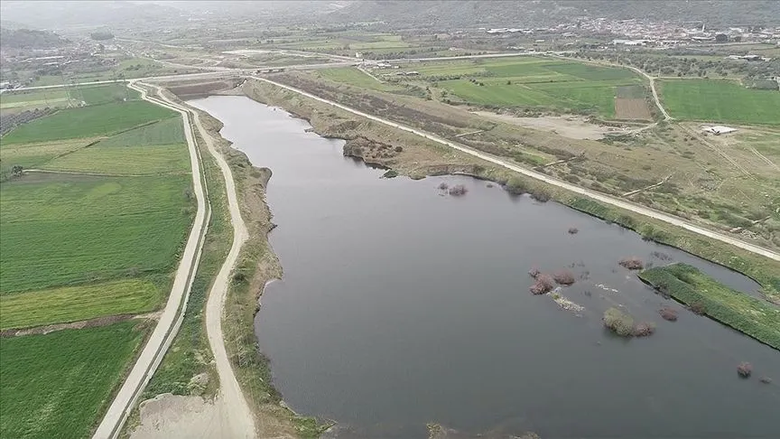 İzmir'deki yağışlar barajların yanı sıra yer altı sularına da yaradı