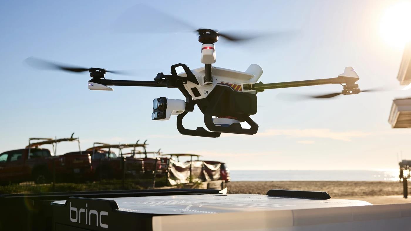 Starlink bağlantısıyla uçan yeni polis dronu: 100 km/s ile araç kovalıyor