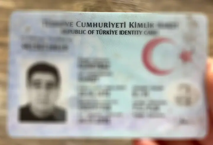 Babaannesi annesi, dedesi babası görünüyordu; DNA testiyle gerçek kimliğine kavuştu