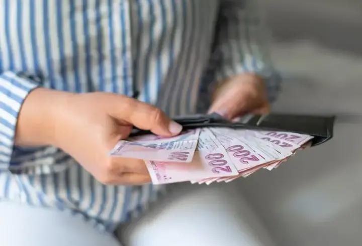 Temmuz ayında 5,3 milyar TL evde bakım yardımı hesaplara yatırıldı