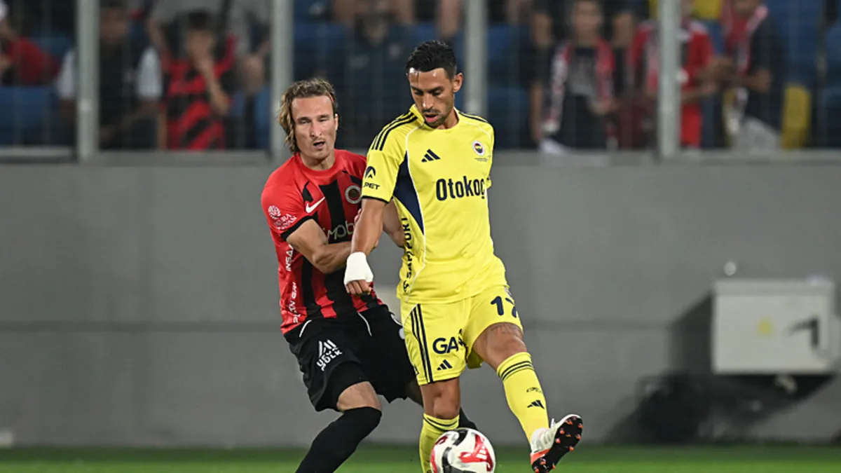İrfan Can Kahveci: Her hocadan bir şeyler öğreniyoruz