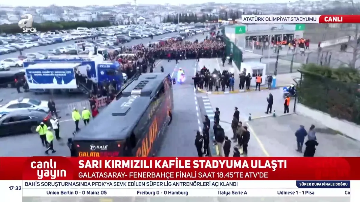 Galatasaray kafilesi Atatürk Olimpiyat Stadı'na geldi