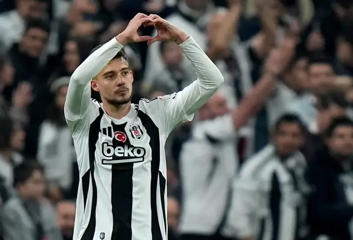 Beşiktaş’ta Ernest Muçi’nin durumu belli oldu! Kaç hafta yok?