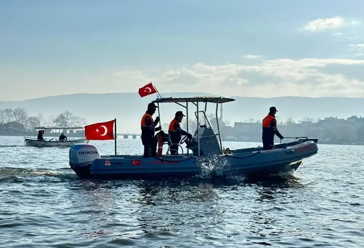 Uluabat Gölü'nde kaçak avlanan 30 kişiye 427 bin TL ceza