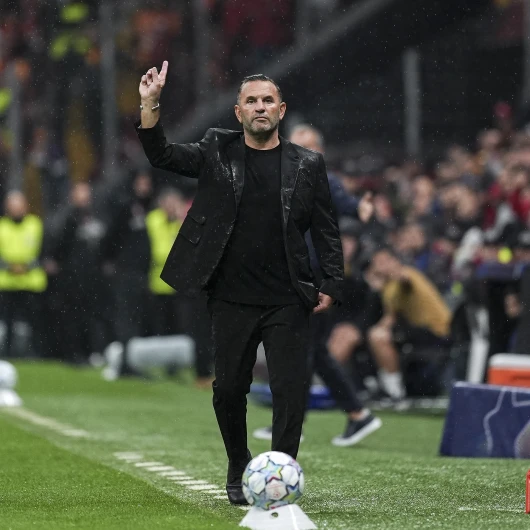 Okan Buruk Neşteri Vuruyor: İlk 11'den 4 Futbolcuyu Değiştirecek
