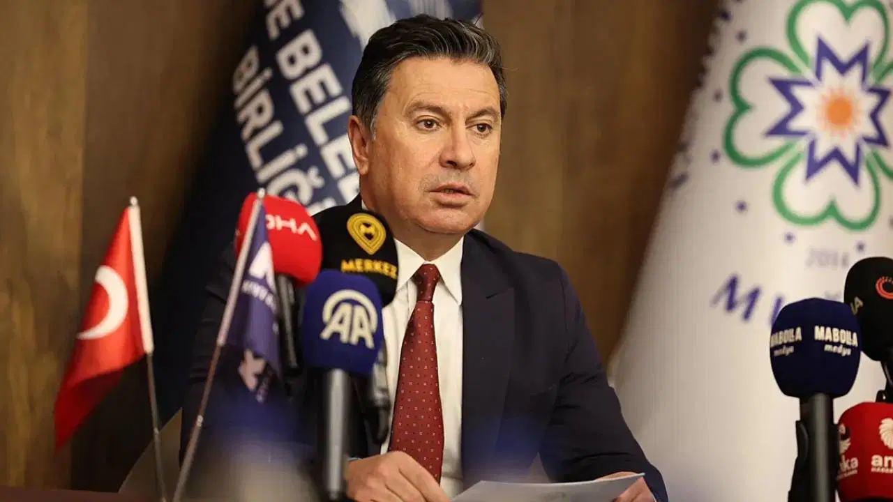 Ahmet Aras AKP’ye Mi Geçiyor? CHP’den İstifasının Ardından Dikkat Çeken İddia