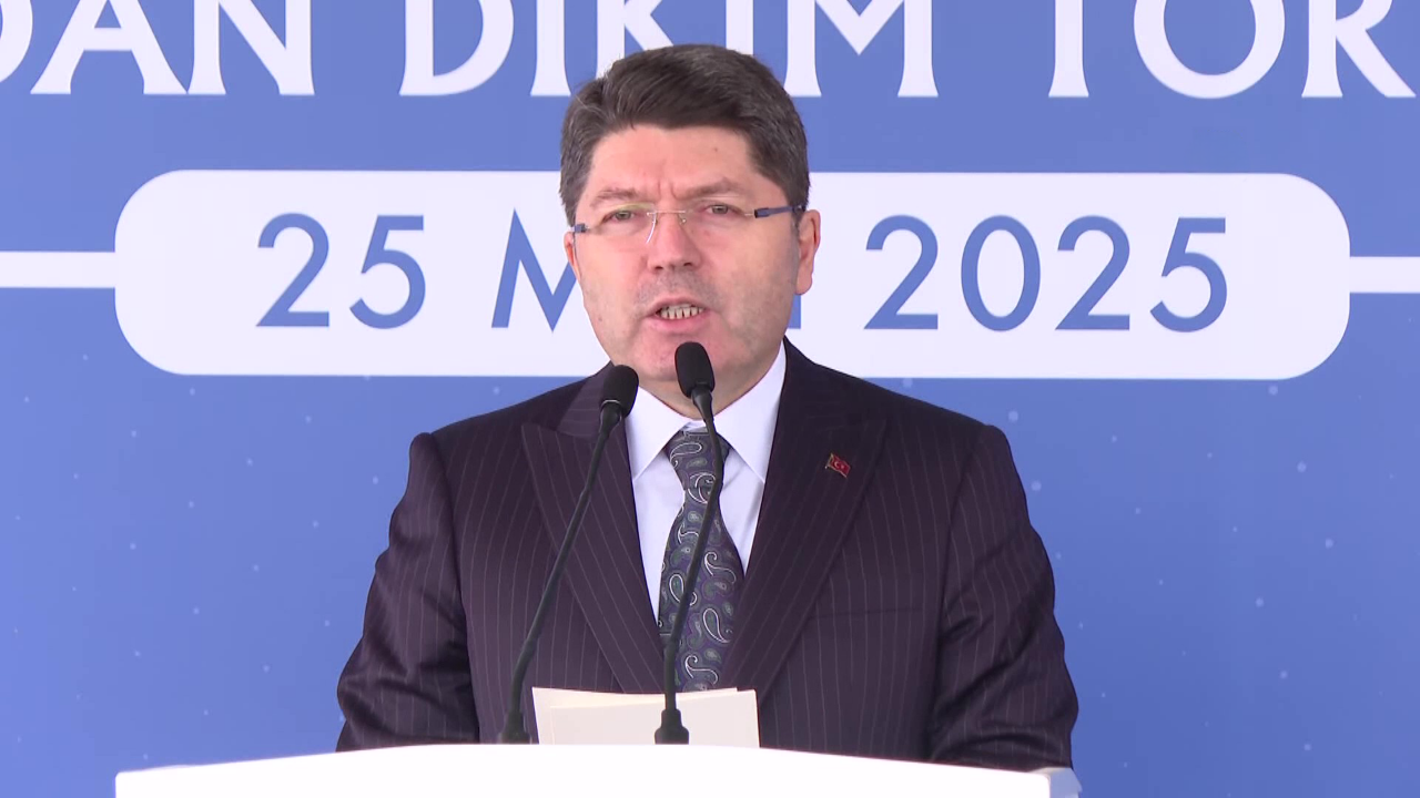 Bakan Tunç'tan gösterilere tepki! 'Şiddet ifade özgürlüğünün aracı olamaz'