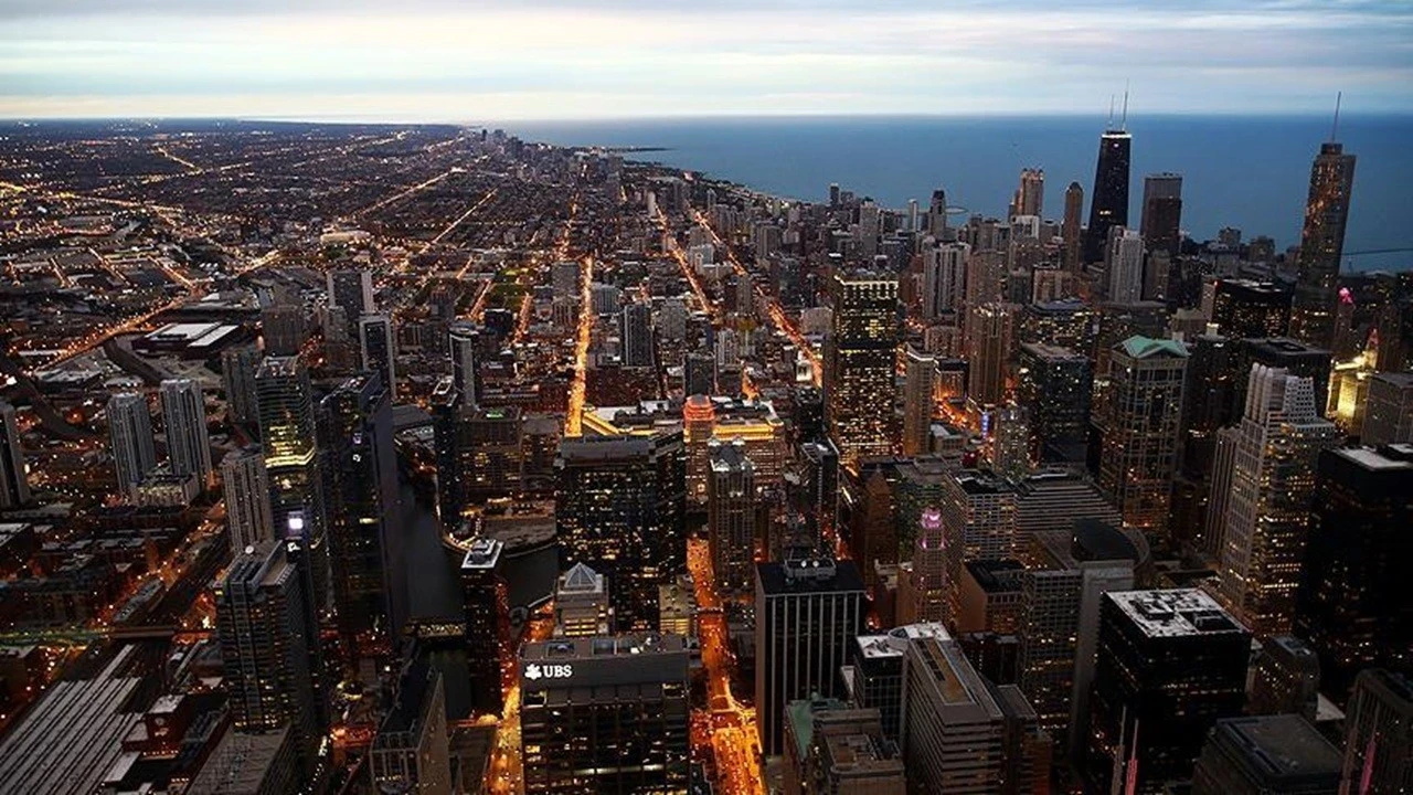 Trump yönetiminden Chicago’ya darbe: 2,1 milyar dolarlık ulaşım projeleri askıya alındı