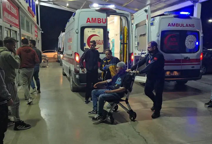 Adana'da iki grup arasında bıçaklı kavga: 2 yaralı
