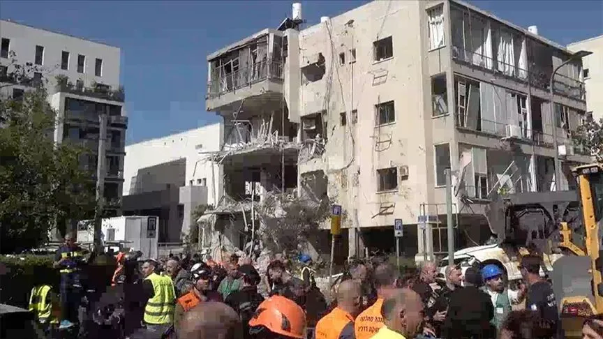 İran'dan yapılan misilleme nedeniyle Tel Aviv'de 6 kişi yaralandı