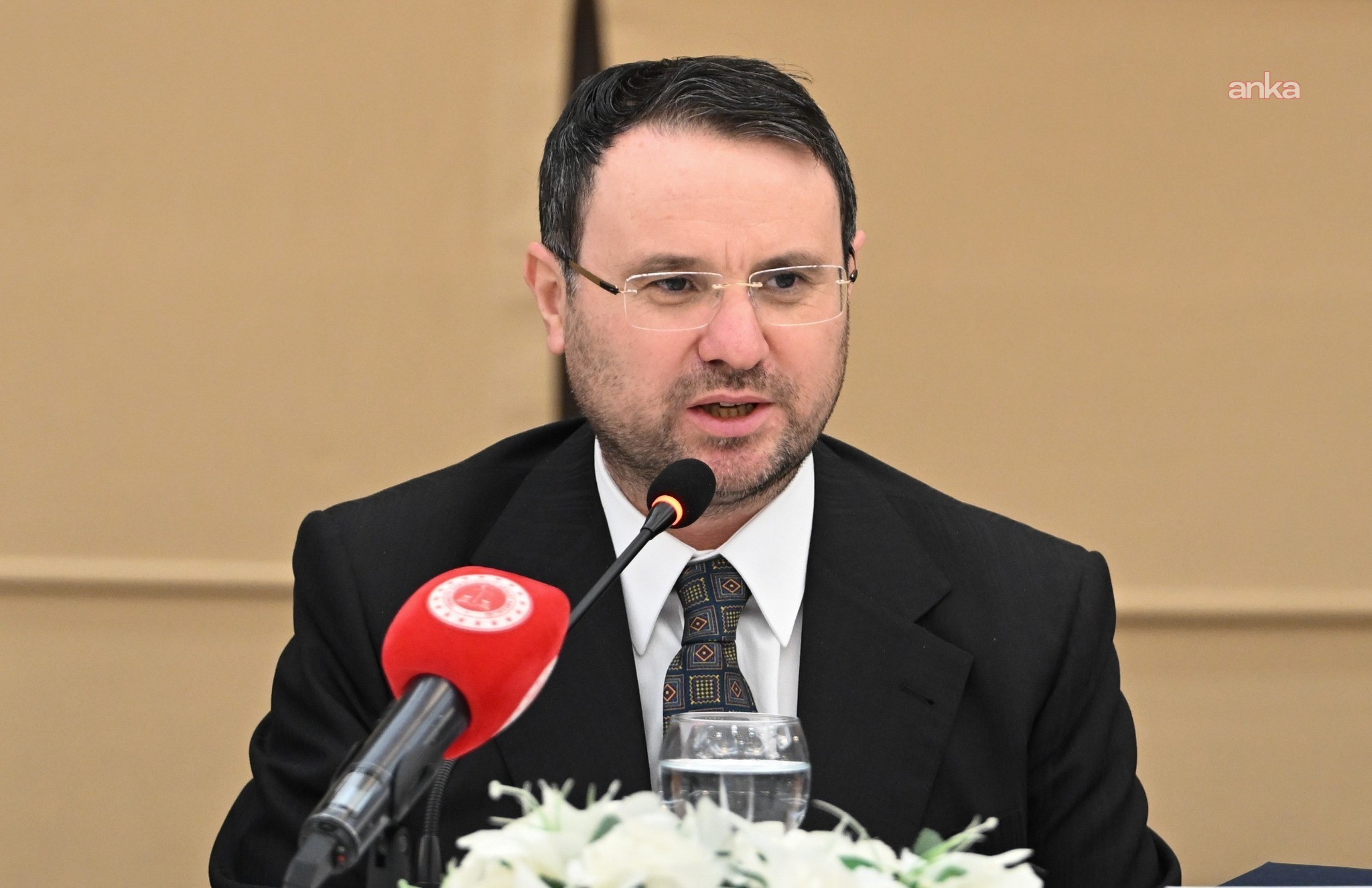 Interpol Tarafından Kırmızı Bülten Çıkarılan Schueler, İstanbul'da Yakalandı