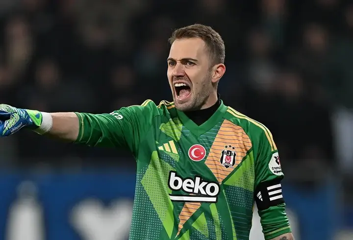 Beşiktaş, Mert Günok'a veda etti! Fenerbahçe'ye dönüyor...