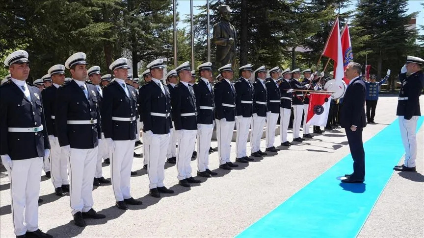 İçişleri Bakanı Yerlikaya, Polis Akademisini ziyaret etti