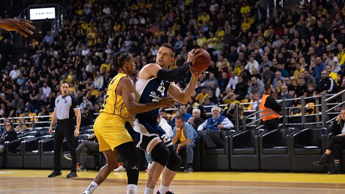 Bahçeşehir Koleji Erkek Basketbol Takımı Selanik'te galip!