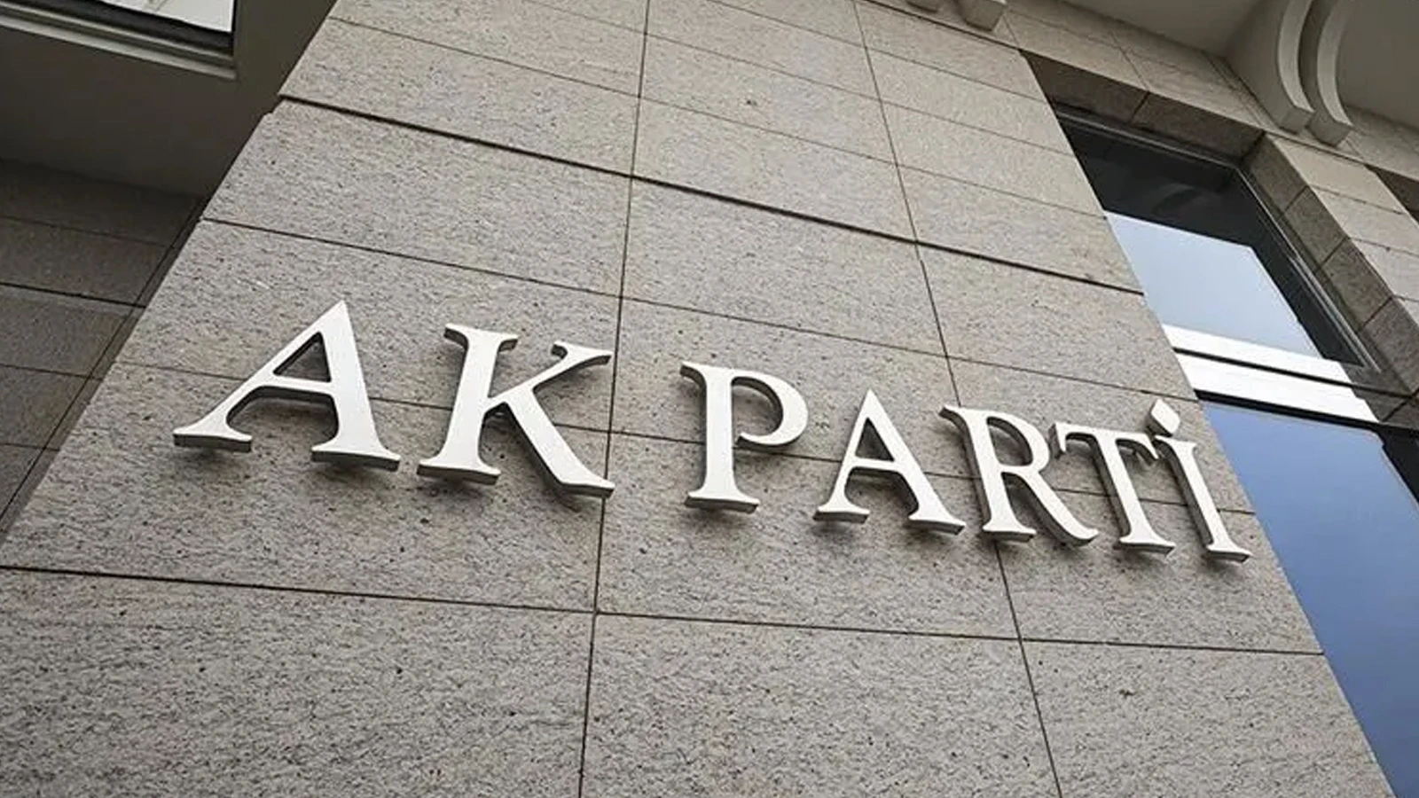 AK Parti'den 25. yıla özel video: 'Bu daha başlangıç'