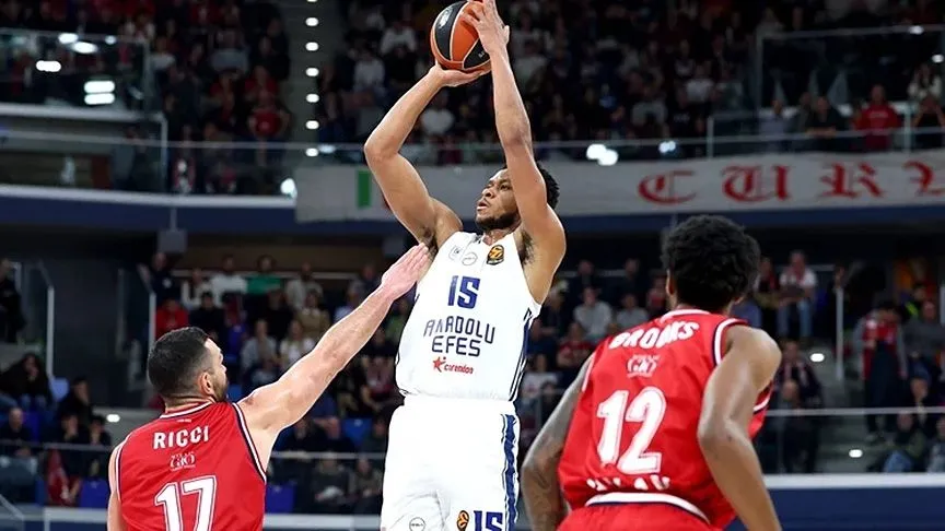 Anadolu Efes, Milano deplasmanında üstünlüğünü koruyamadı