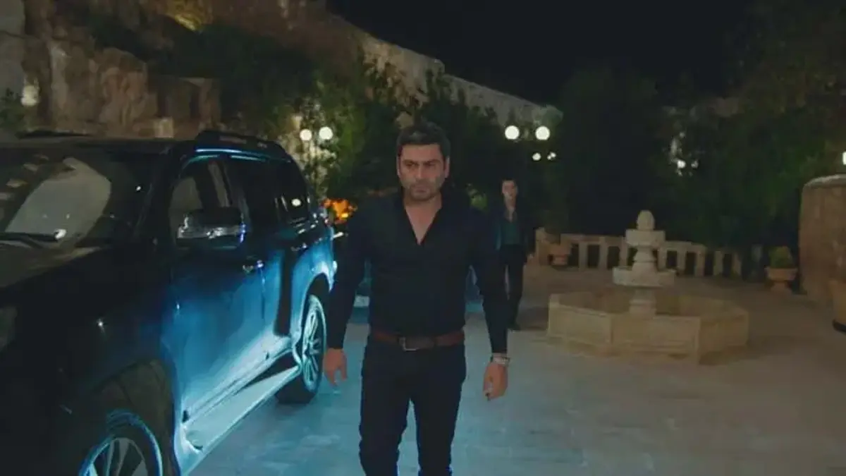 Uzak Şehir'de Taşlar Yerinden Oynuyor: Cihan Gelinlik Parçalıyor!