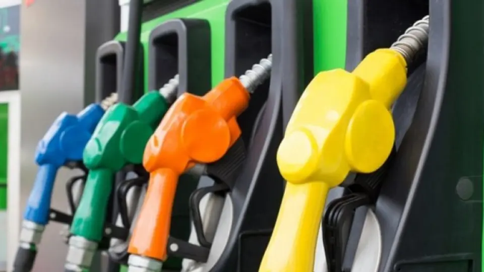 Motorinde indirim kısa sürdü: 6 lira 22 kuruş zam geldi