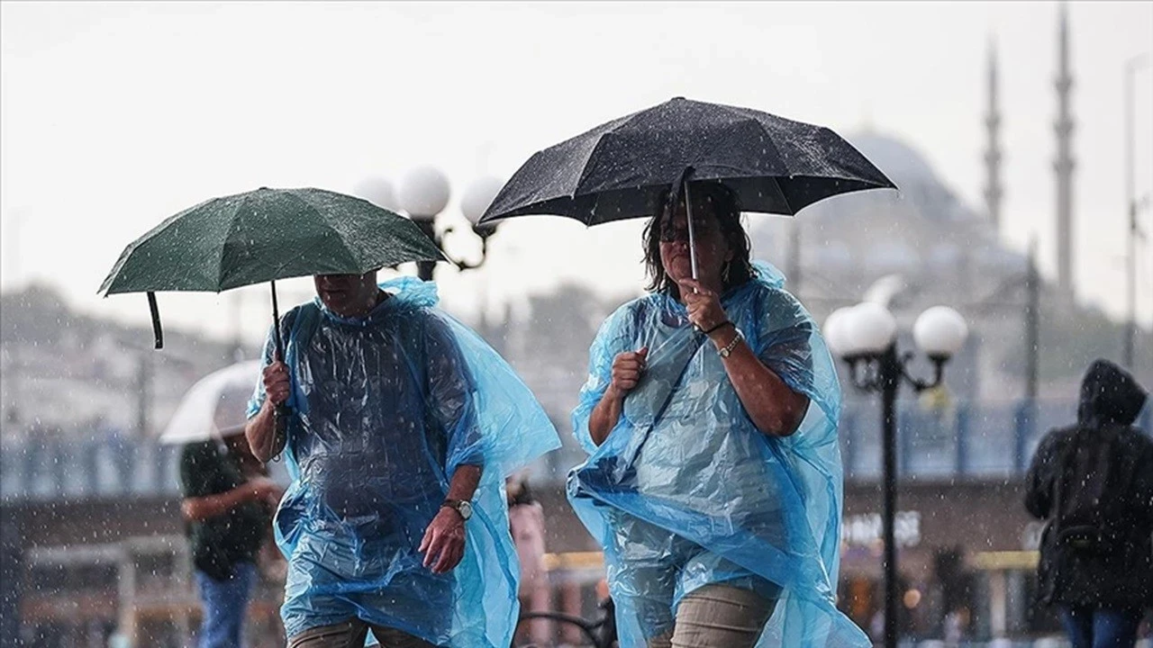 İstanbul dahil 8 ilde sarı alarm! Meteoroloji ve AKOM’dan sağanak uyarısı