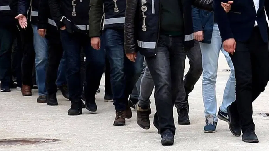 6 ildeki FETÖ operasyonunda 13 gözaltı kararı