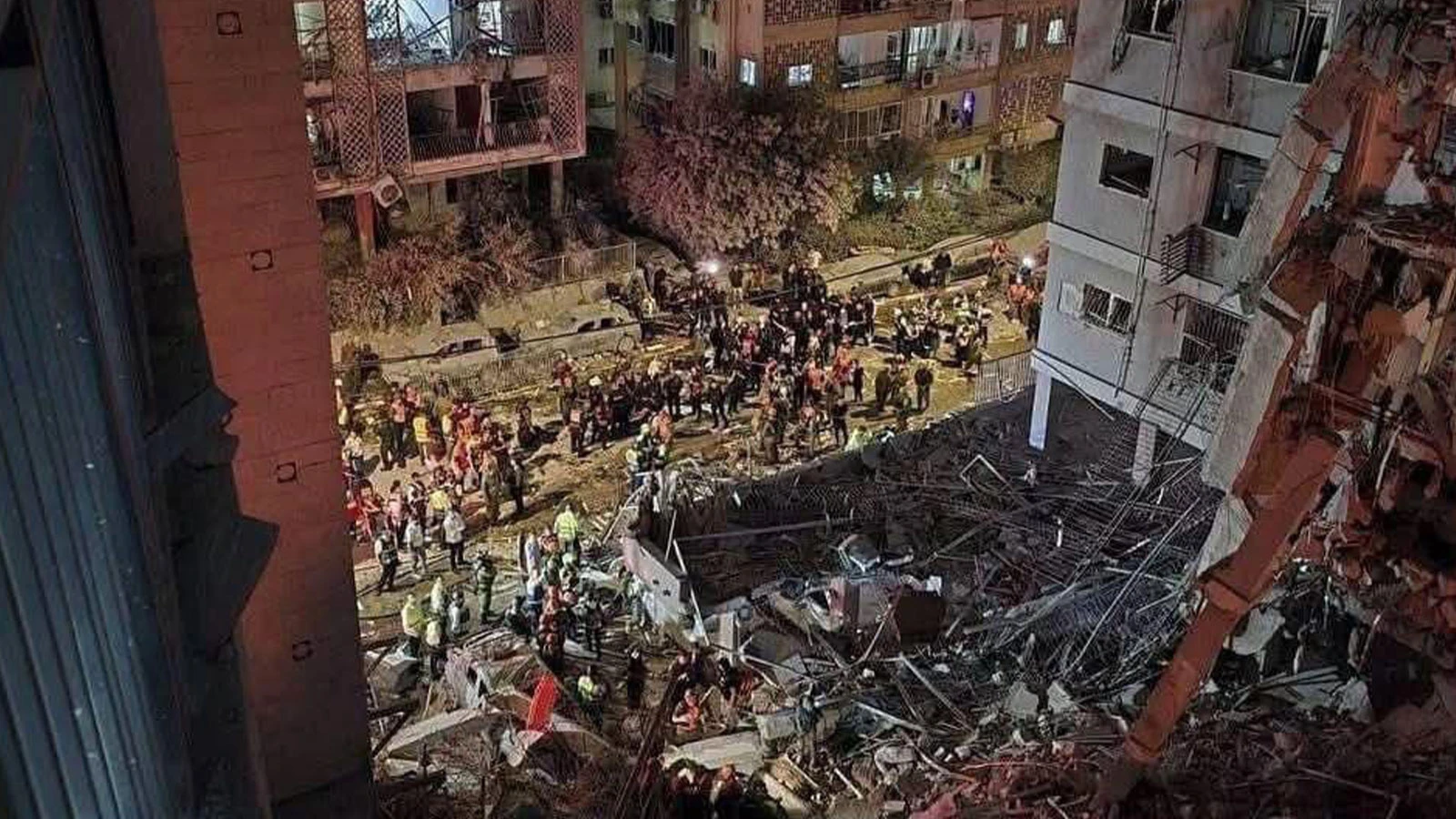 İran'dan Dimona ve Arad'a füze saldırısı! Çok sayıda yaralı var