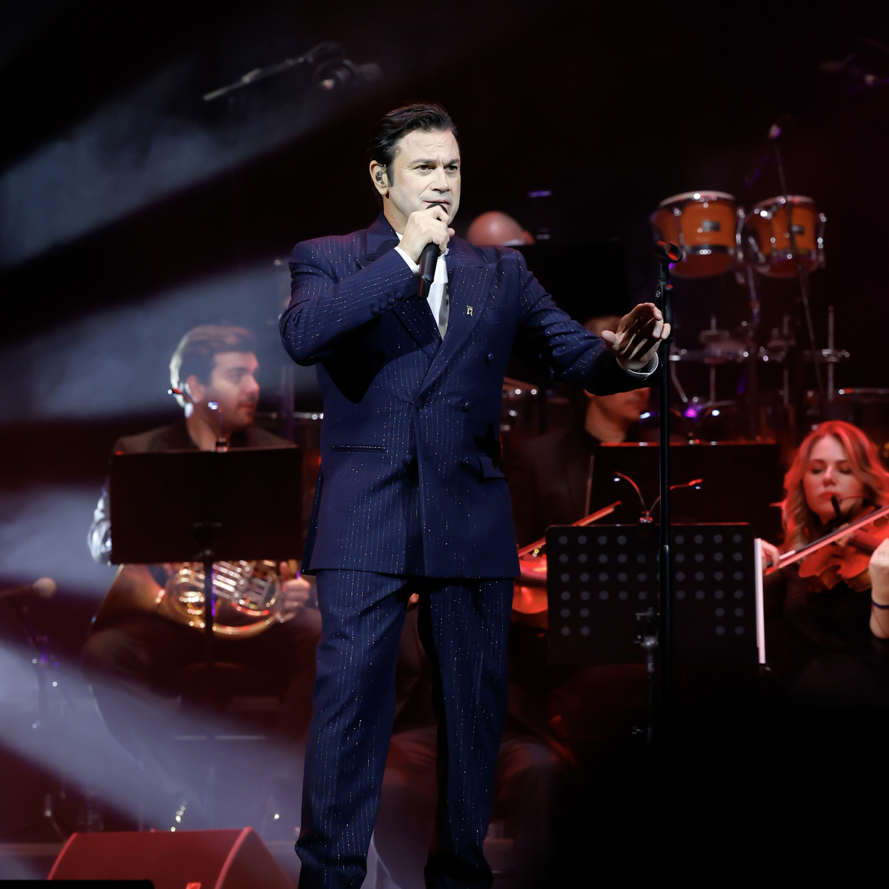 Mario Frangoulis So In Love turnesiyle Türkiye'nin dört bir yanında