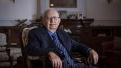 Hüsamettin Cindoruk hayatını kaybetti