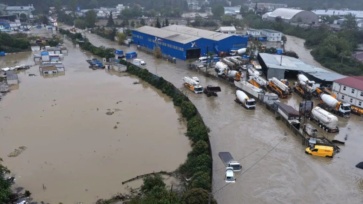 Son Dakika! İstanbul'daki Sel Felaketinde Can Kaybı 7'ye Yükseldi