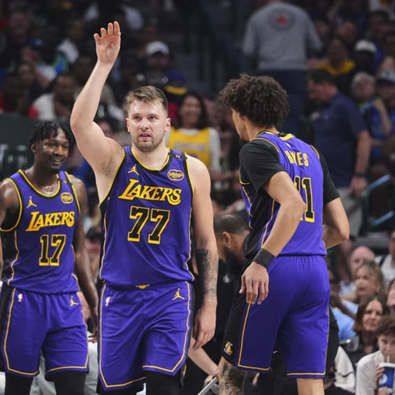 Los Angeles Lakers seriyi 1-1'e getirdi!